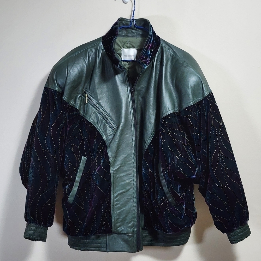 Vintage Bianca 90s leather , velvet oversi bomber jacket color green size medium